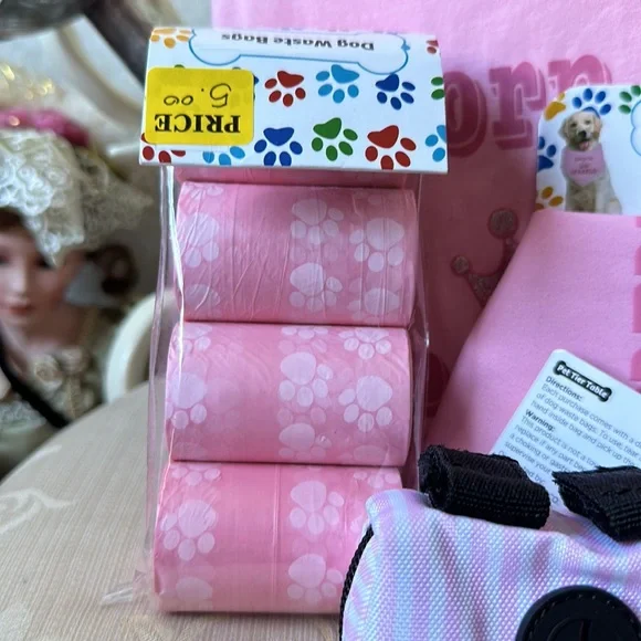 NWT DOG FEMALE SHIRT WITH MATCHING BANDANNA Born to sparkle, poop bags, & holder - Picture 4 of 8